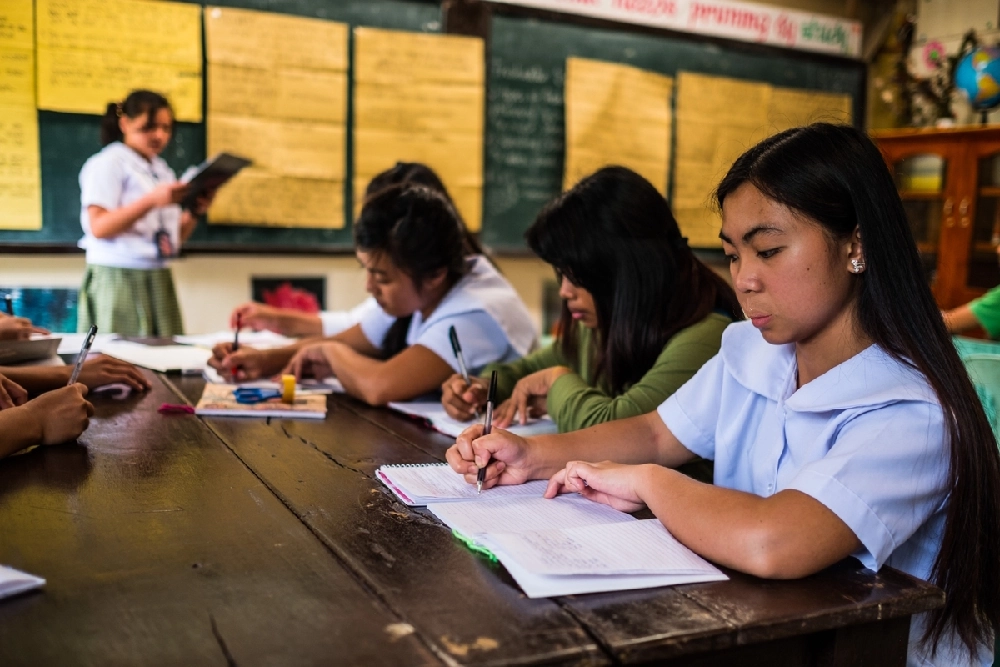school-children-classroom